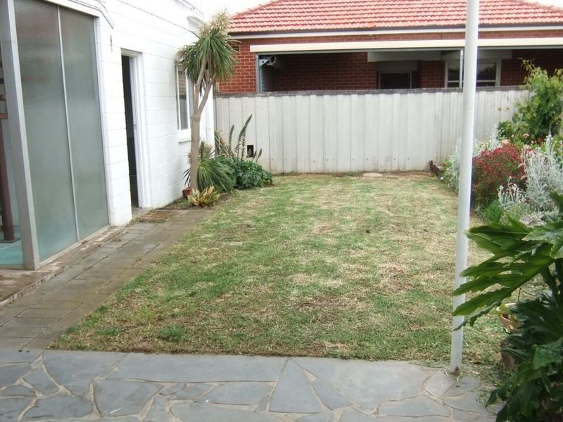 6 Malcolm Street, Glenelg East SA 5045