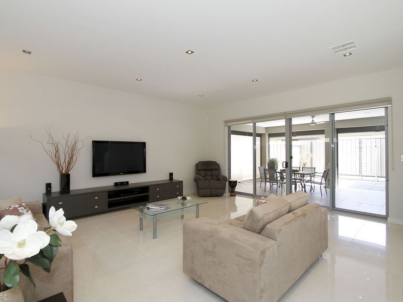 20a Leven Avenue, Seaton SA 5023