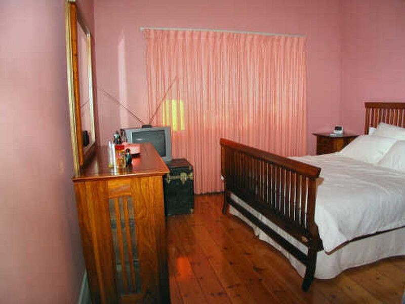 237 Tapleys Hill Road, Seaton SA 5023