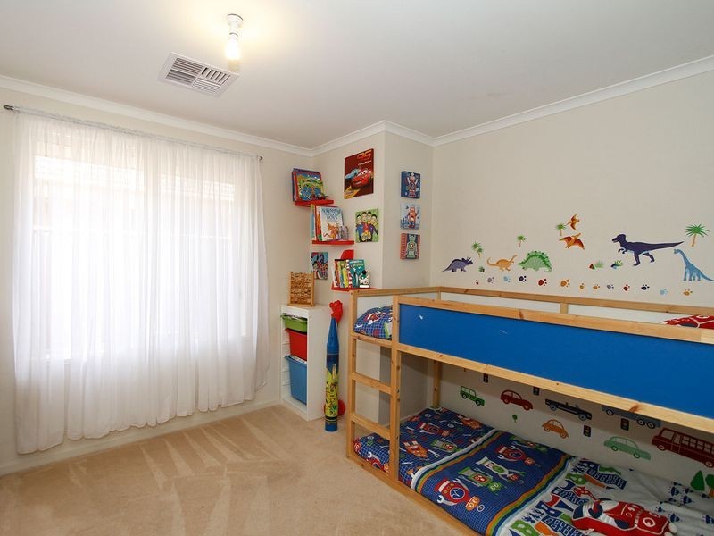 8 Tahlia Court, Parafield Gardens SA 5107