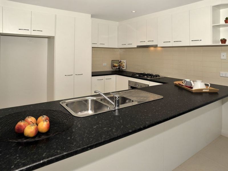 16 Kinross Avenue, Seaton SA 5023