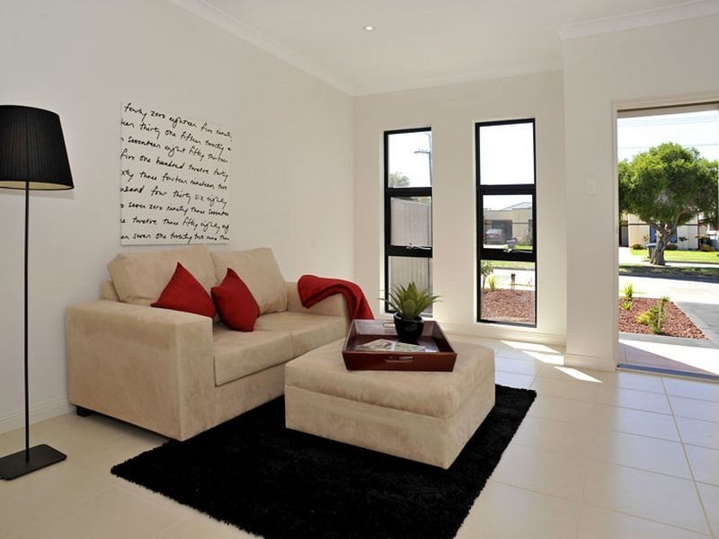 16 Kinross Avenue, Seaton SA 5023