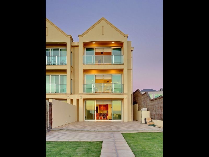 8a Bucknall Court, Tennyson SA 5022