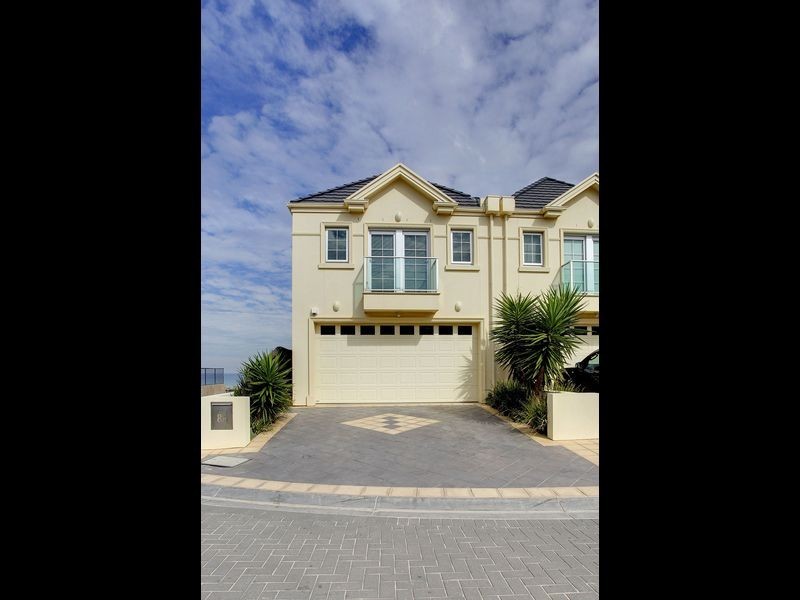 8a Bucknall Court, Tennyson SA 5022