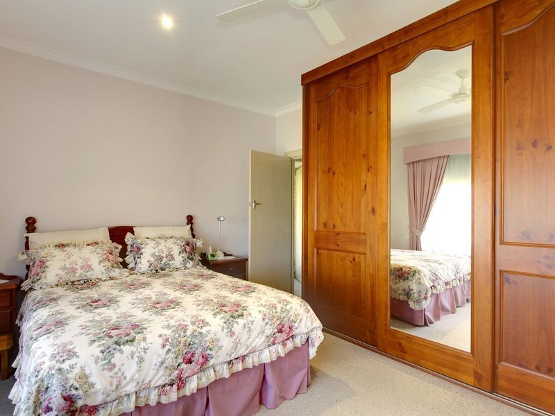 1 Almond Avenue, Woodville South SA 5011