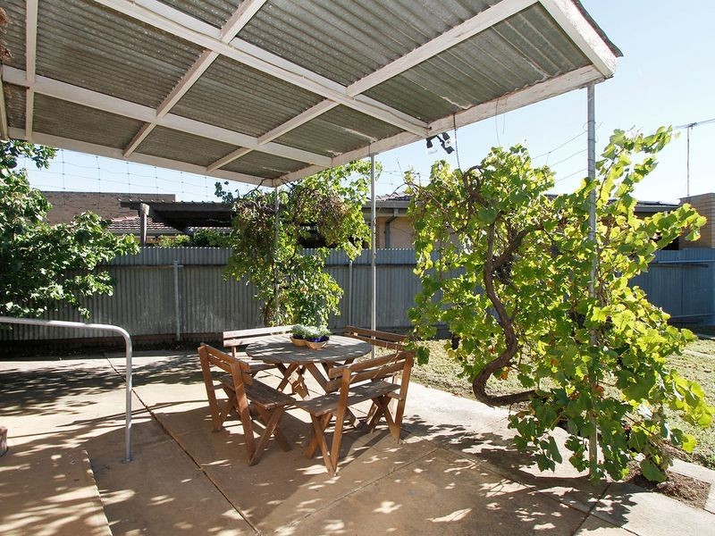 11 Esk Street, Woodville South SA 5011