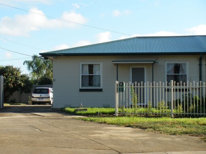 41 Gladstone Crescent, Mansfield Park SA 5012