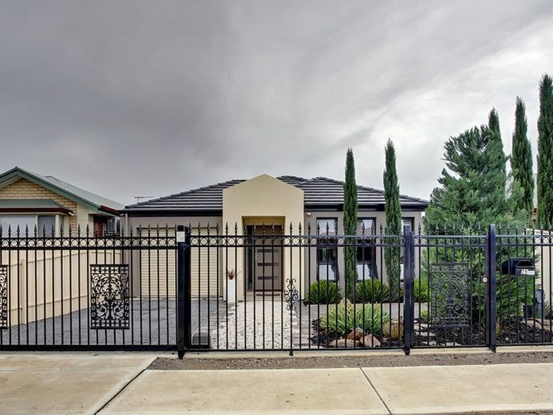 25 Nilpena Avenue, Park Holme SA 5043