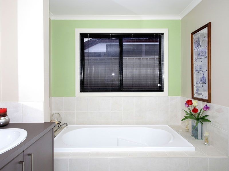 25 Nilpena Avenue, Park Holme SA 5043