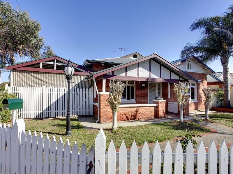 60 Oval Avenue, Woodville South SA 5011