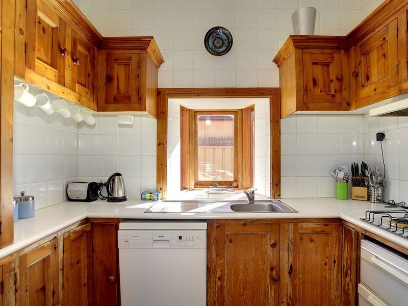 60 Oval Avenue, Woodville South SA 5011