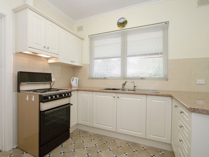 24 Mackirdy Street, Fulham SA 5024