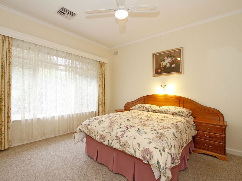 24 Mackirdy Street, Fulham SA 5024