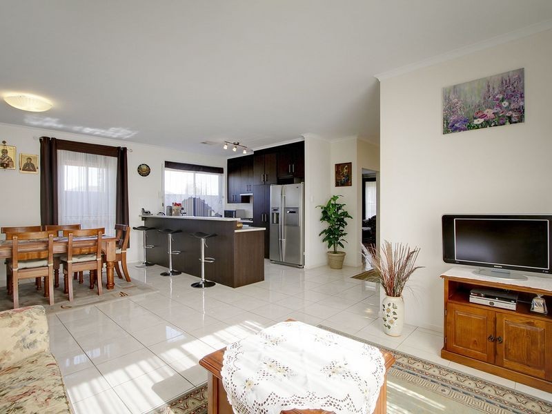 8 Emma Street, Athol Park SA 5012