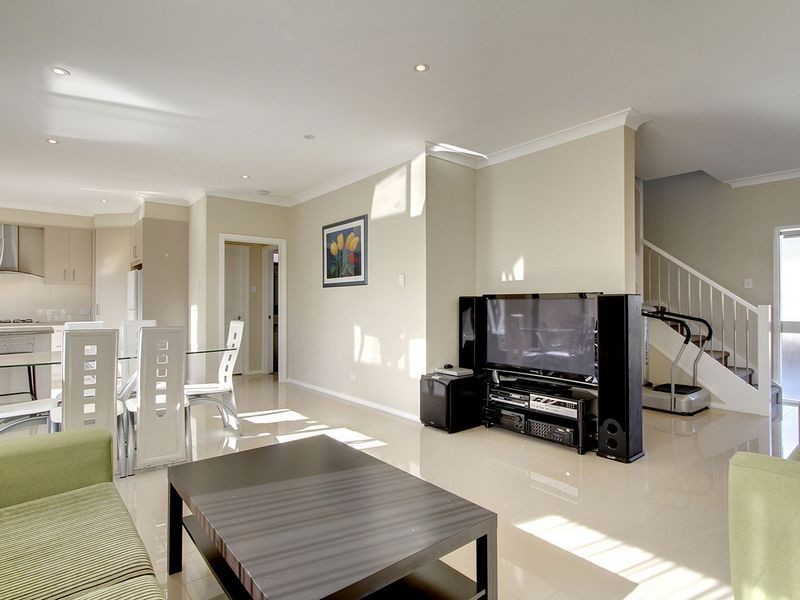8A Dudley Street, Mansfield Park SA 5012