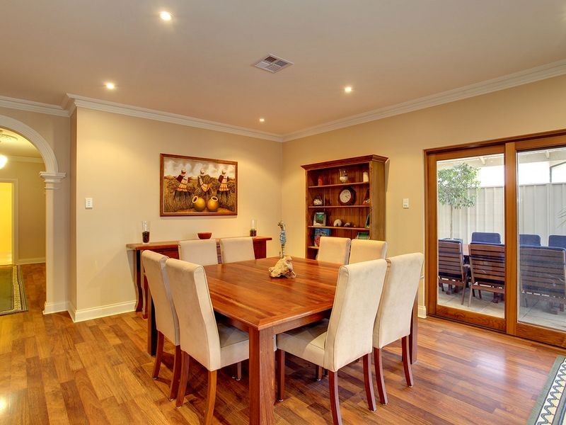 17 Whitney Street, Cheltenham SA 5014