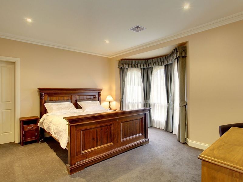 17 Whitney Street, Cheltenham SA 5014