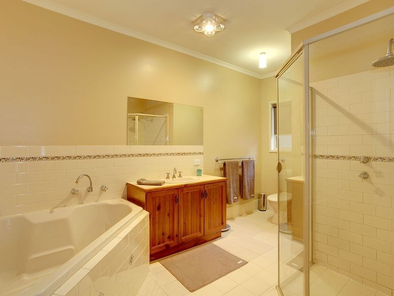 17 Whitney Street, Cheltenham SA 5014