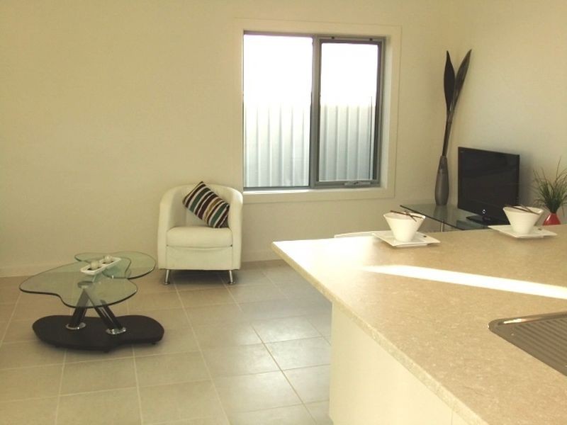 1 2 & 3/6 Ruby Avenue, Seaton SA 5023