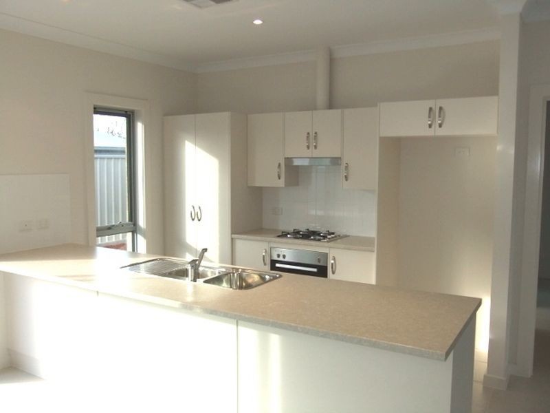 1 2 & 3/6 Ruby Avenue, Seaton SA 5023