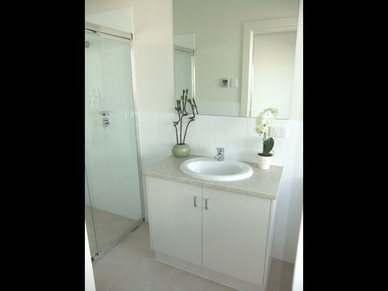 1 2 & 3/6 Ruby Avenue, Seaton SA 5023