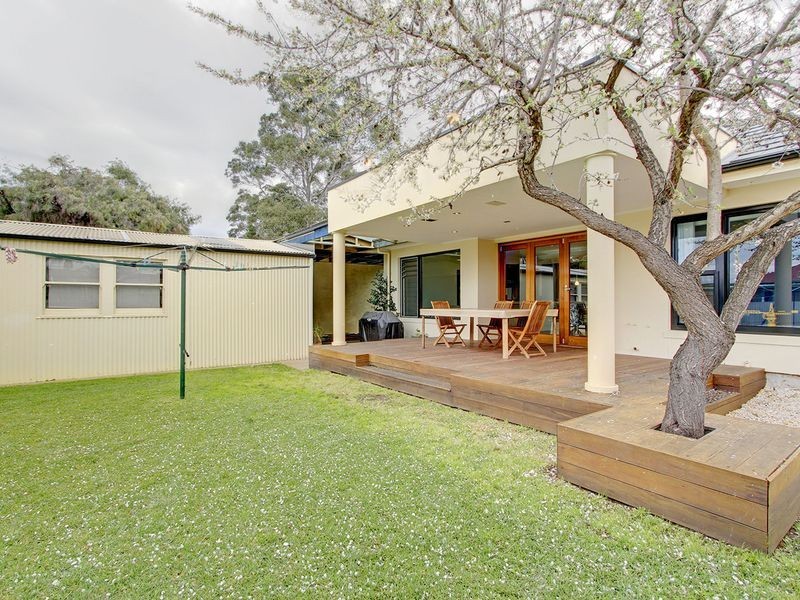 4 Singleton Avenue, Seaton SA 5023