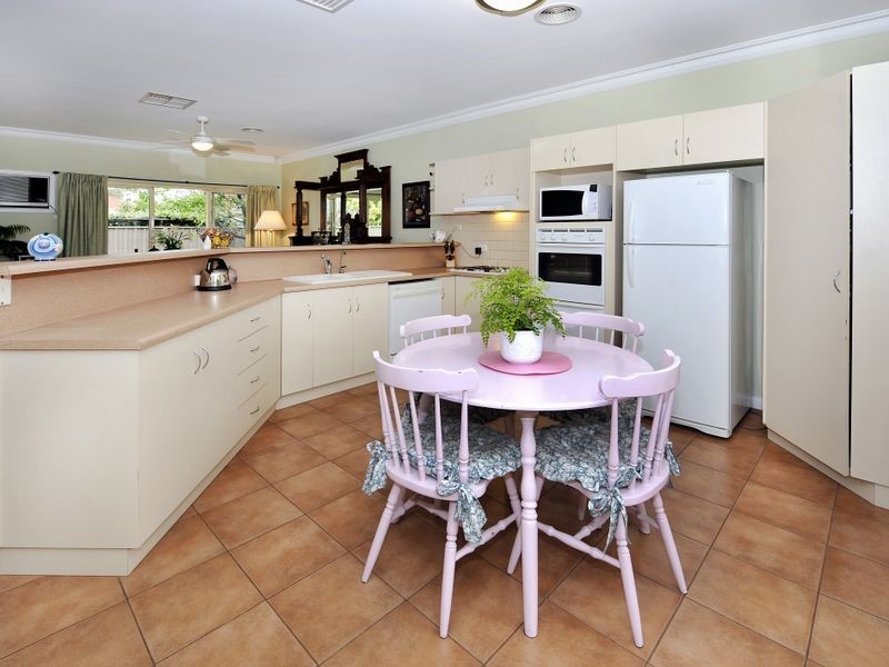 39 Hansen Circuit, Renown Park SA 5008