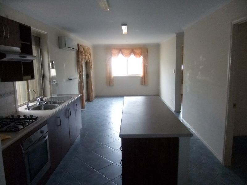 8 Regent Street, Pennington SA 5013