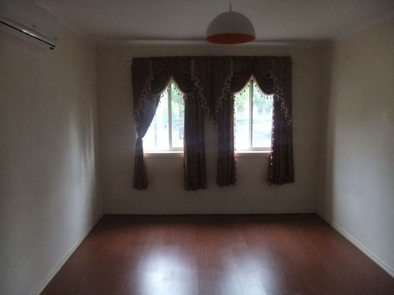 8 Regent Street, Pennington SA 5013