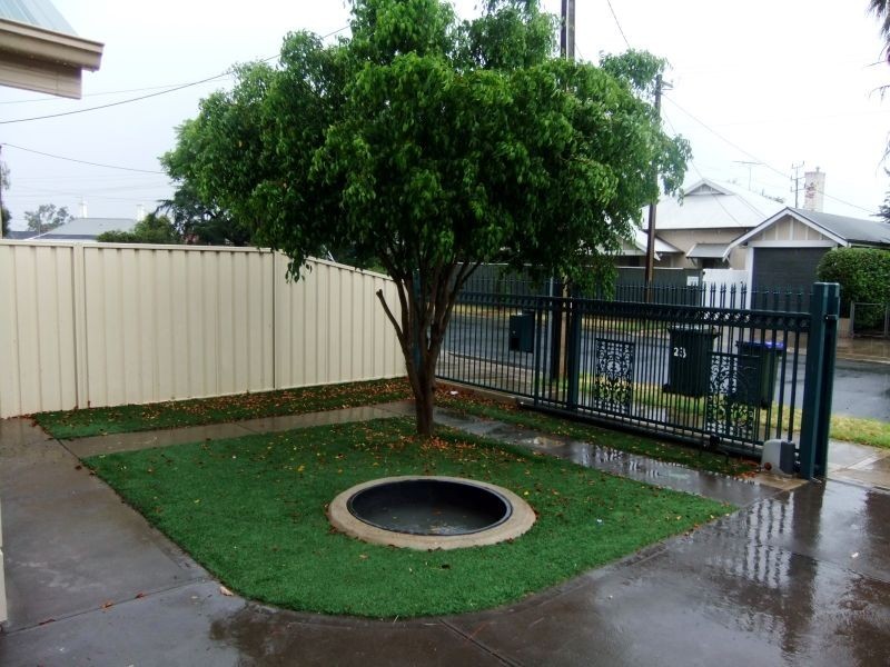 8 Regent Street, Pennington SA 5013