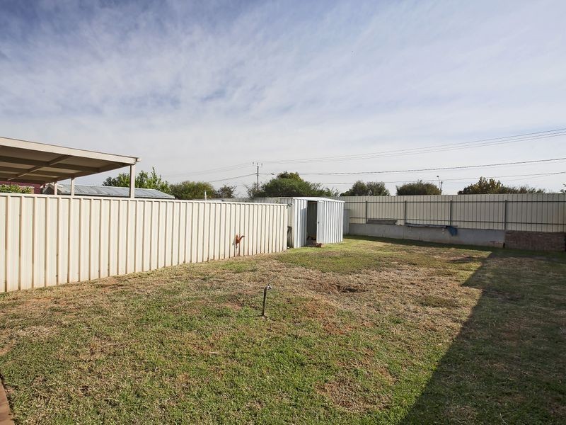 7 Lisa Court, Pennington SA 5013