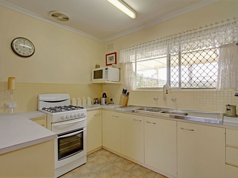2/17 Short Street, Rosewater SA 5013