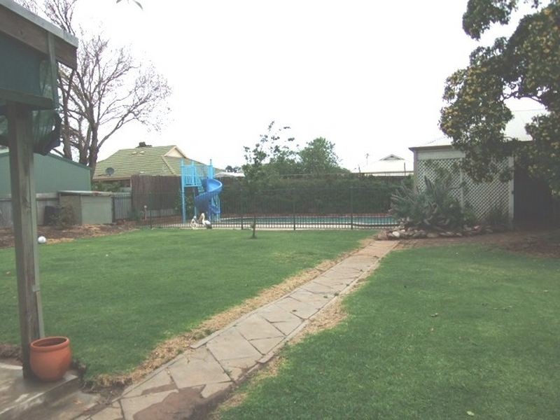 28 Sixth Avenue, Cheltenham SA 5014