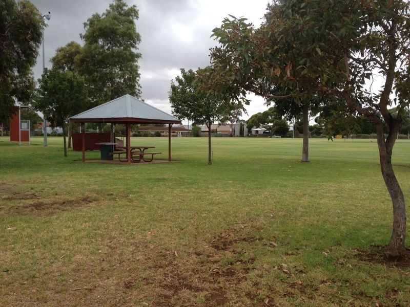 15 Tunbridge Street, Woodville South SA 5011