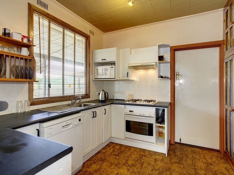 26 Solvay Road, Taperoo SA 5017