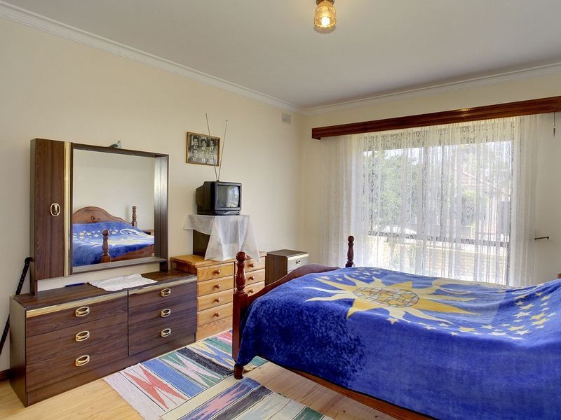 18 King William Street, Rosewater SA 5013