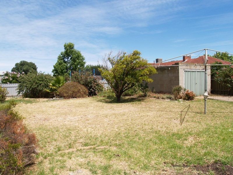 8 Drummond Avenue, Findon SA 5023