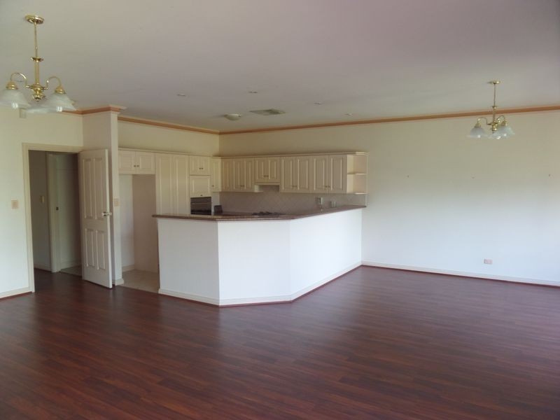 33 Hansen Circuit, Renown Park SA 5008