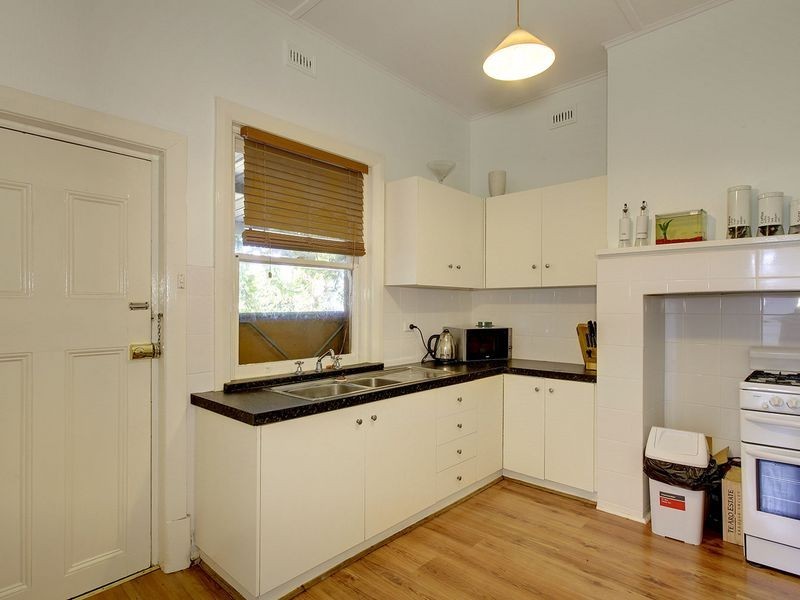 194 Grand Junction Road, Pennington SA 5013