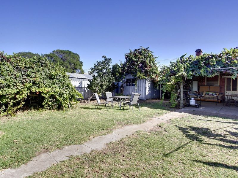 194 Grand Junction Road, Pennington SA 5013