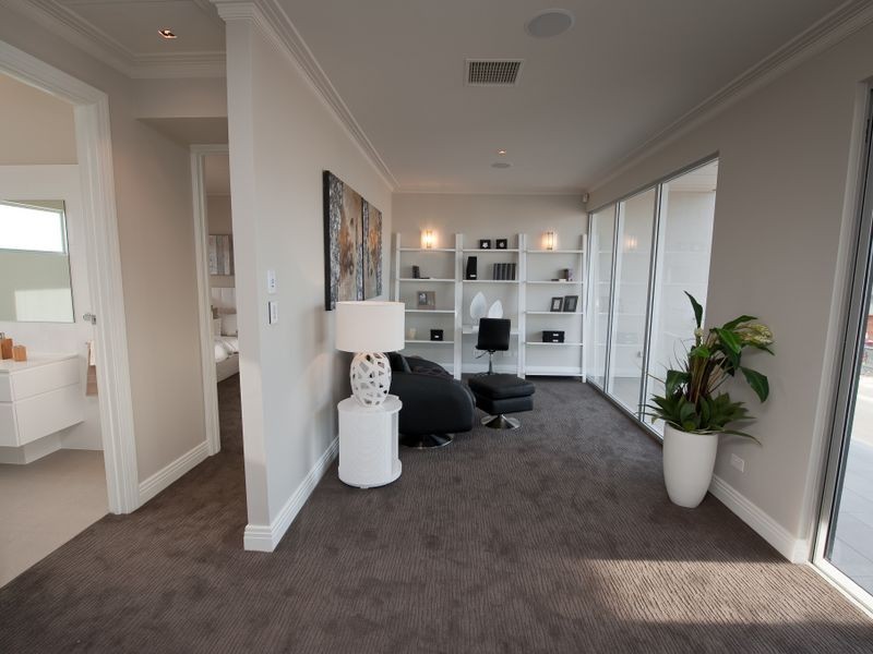 9 Crompton Drive, Woodville SA 5011