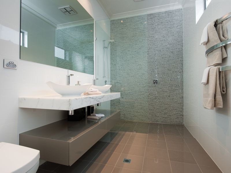 9 Crompton Drive, Woodville SA 5011