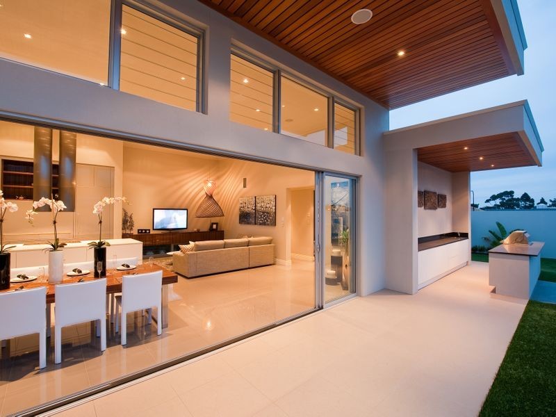 9 Crompton Drive, Woodville SA 5011