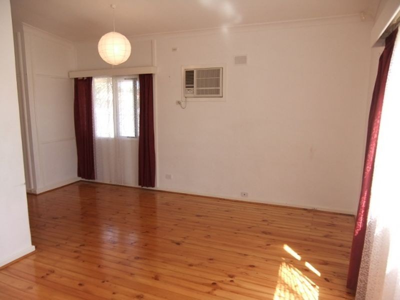 17 Dudley Street, Mansfield Park SA 5012