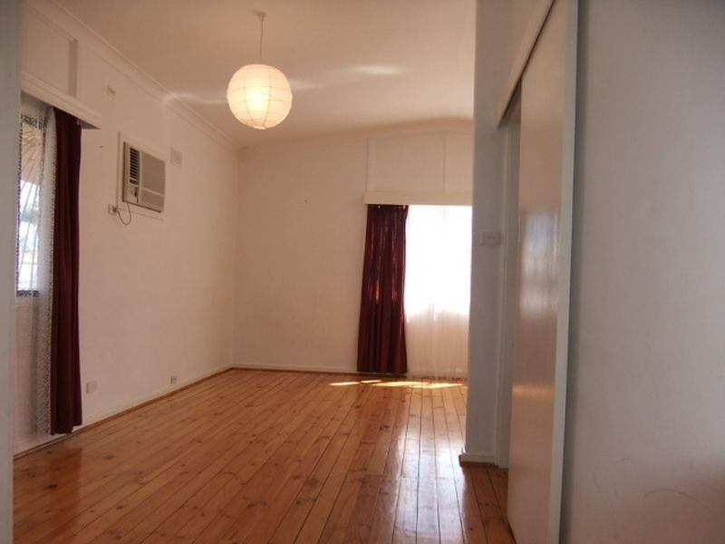 17 Dudley Street, Mansfield Park SA 5012