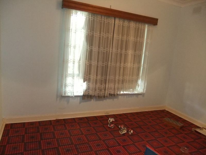 10 Tarana Road, Hope Valley SA 5090