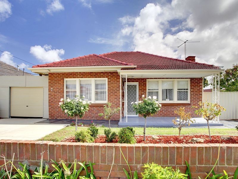 19 Lillian Street, Findon SA 5023