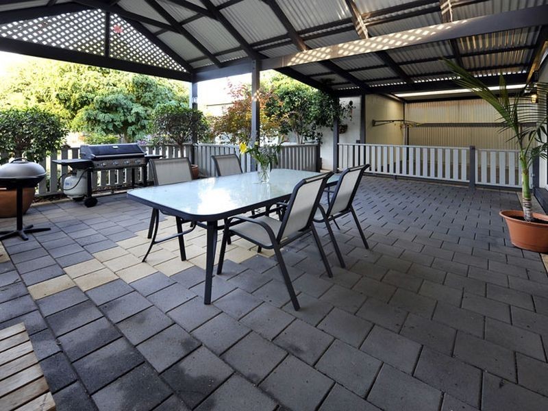 27 Drummond Avenue, Findon SA 5023