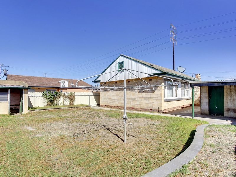 245 Tapleys Hill Road, Seaton SA 5023