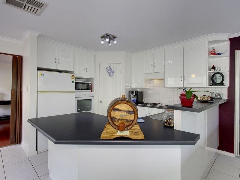 12 Lawrence Street, Albert Park SA 5014